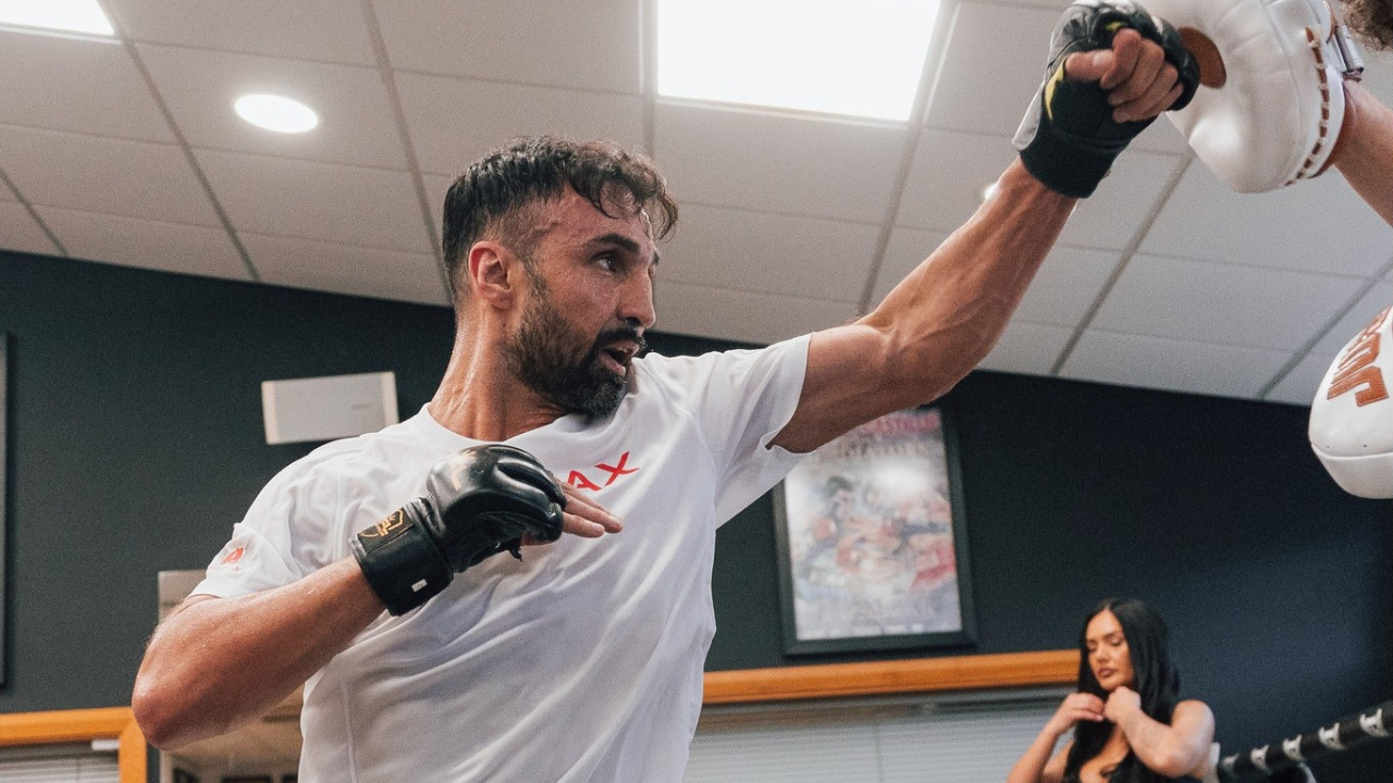 Paulie Malignaggi Knocked Out By Rolando Dy At Bare Knuckle Boxing Event